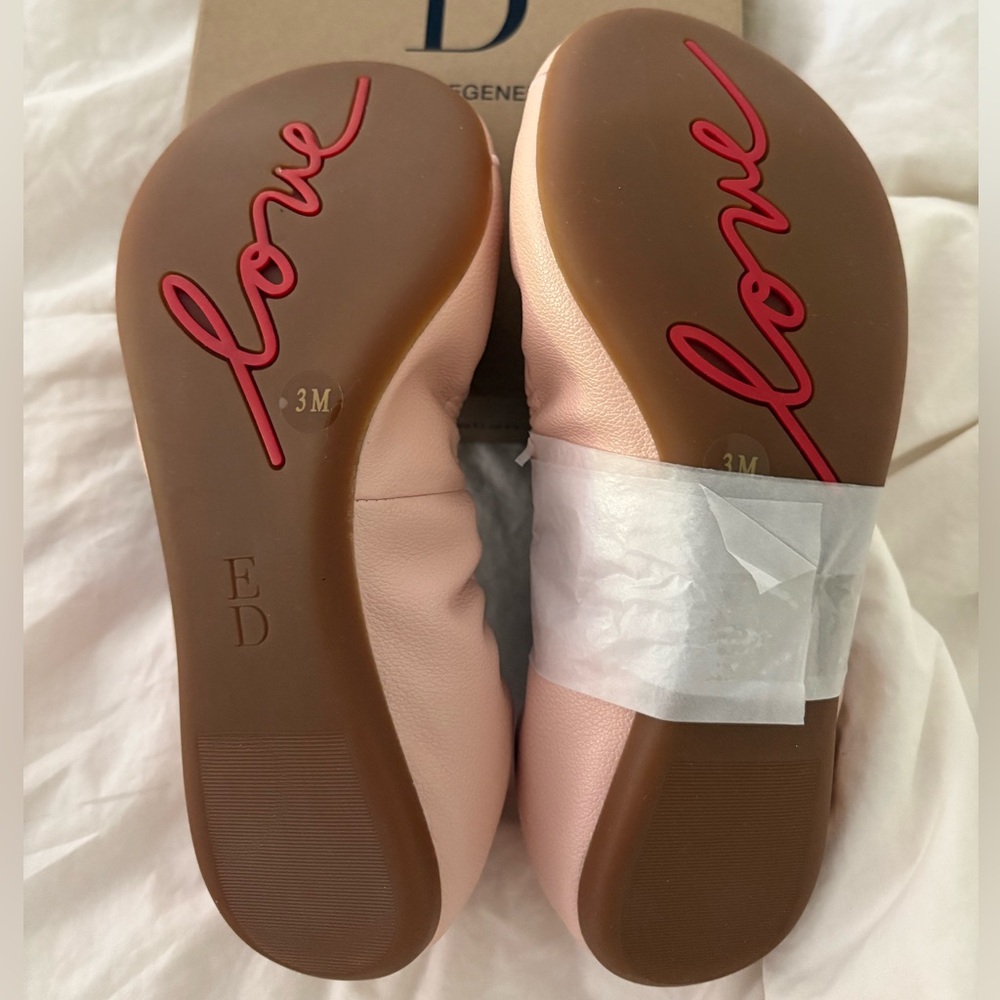 Ellen Degeneres Pink Ballet Flats with Embroidery - Picture 2 of 5